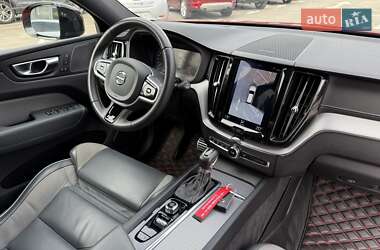Внедорожник / Кроссовер Volvo XC60 2020 в 