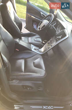 Позашляховик / Кросовер Volvo XC60 2010 в 