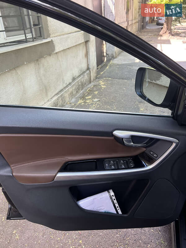 Позашляховик / Кросовер Volvo XC60 2015 в Одесі