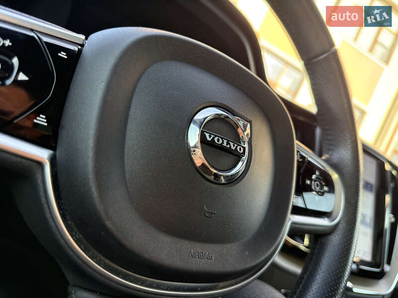 Позашляховик / Кросовер Volvo XC60 2018 в Дрогобичі