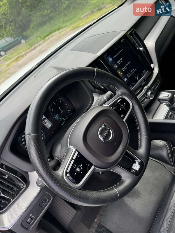 Внедорожник / Кроссовер Volvo XC60 2018 в Черкассах