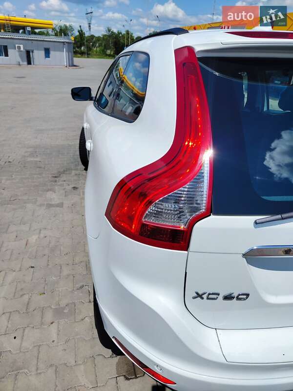 Позашляховик / Кросовер Volvo XC60 2015 в Луцьку фото 23 Позашляховик / Кросовер Volvo XC60 2015 в Луцьку