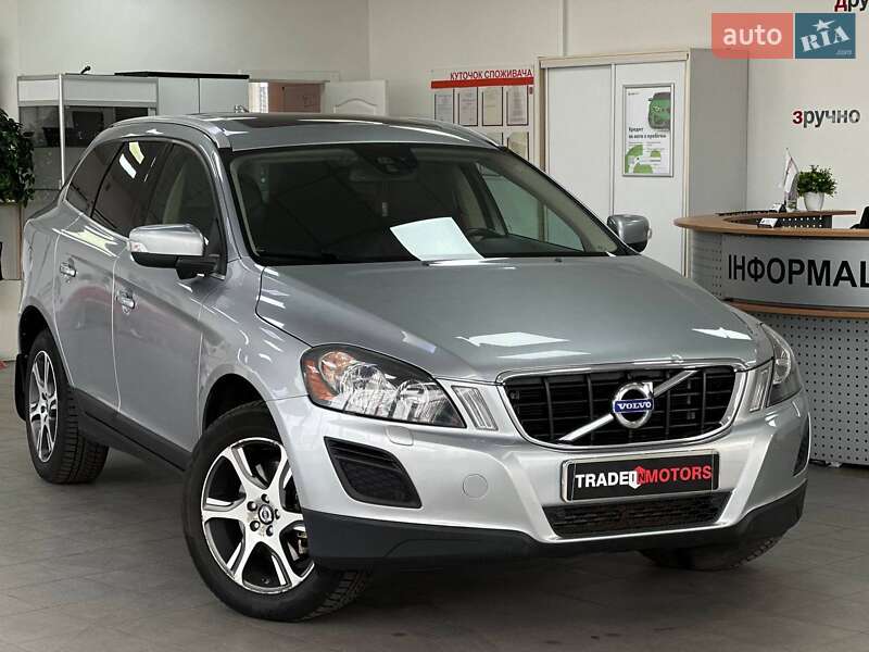 Внедорожник / Кроссовер Volvo XC60 2012 в Киеве