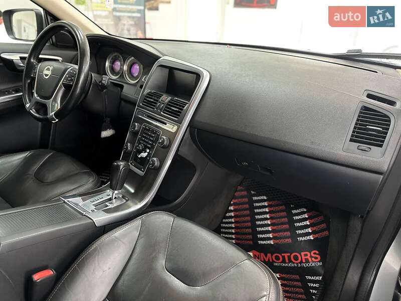 Внедорожник / Кроссовер Volvo XC60 2012 в Киеве