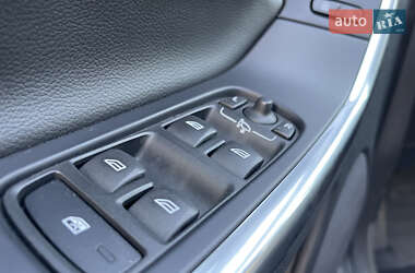 Внедорожник / Кроссовер Volvo XC60 2016 в 
