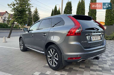Внедорожник / Кроссовер Volvo XC60 2016 в 