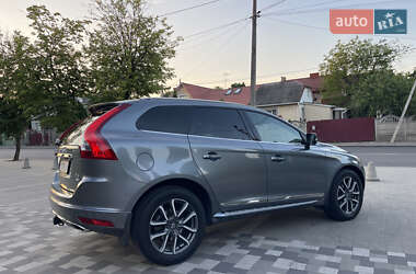 Внедорожник / Кроссовер Volvo XC60 2016 в 
