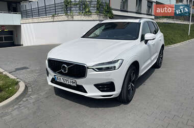 Внедорожник / Кроссовер Volvo XC60 2018 в 