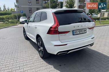 Внедорожник / Кроссовер Volvo XC60 2018 в 