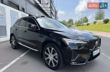 Внедорожник / Кроссовер Volvo XC60 2021 в 