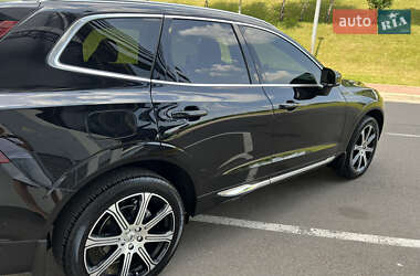 Внедорожник / Кроссовер Volvo XC60 2021 в 