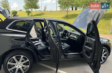 Внедорожник / Кроссовер Volvo XC60 2021 в 