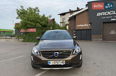 Внедорожник / Кроссовер Volvo XC60 2013 в 