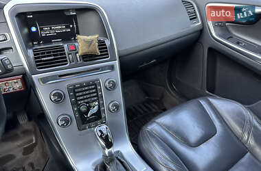 Внедорожник / Кроссовер Volvo XC60 2013 в 