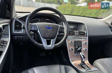Внедорожник / Кроссовер Volvo XC60 2016 в 