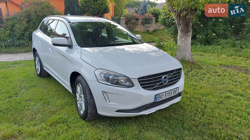 Внедорожник / Кроссовер Volvo XC60 2014 в 