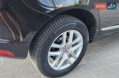 Внедорожник / Кроссовер Volvo XC60 2017 в 