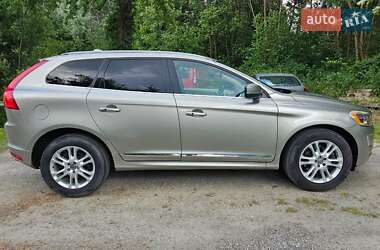 Внедорожник / Кроссовер Volvo XC60 2015 в 