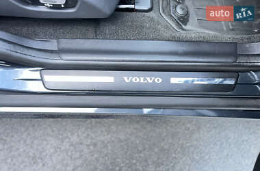 Внедорожник / Кроссовер Volvo XC60 2013 в 