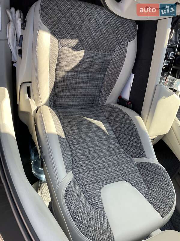 Внедорожник / Кроссовер Volvo XC60 2017 в Киеве фото 4 Внедорожник / Кроссовер Volvo XC60 2017 в Киеве