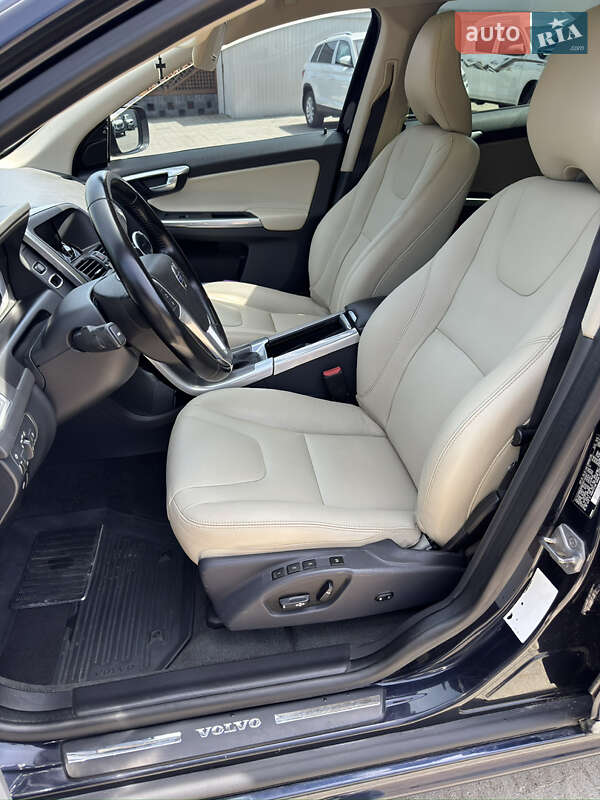 Позашляховик / Кросовер Volvo XC60 2015 в Надвірній