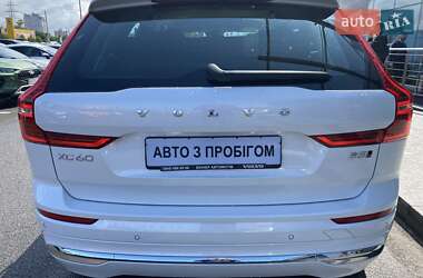 Внедорожник / Кроссовер Volvo XC60 2023 в 