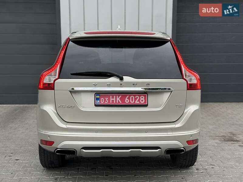 Внедорожник / Кроссовер Volvo XC60 2016 в Владимире