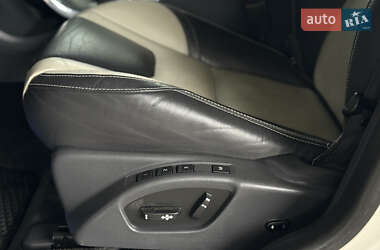 Внедорожник / Кроссовер Volvo XC60 2016 в 