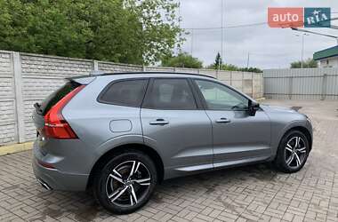 Внедорожник / Кроссовер Volvo XC60 2021 в 