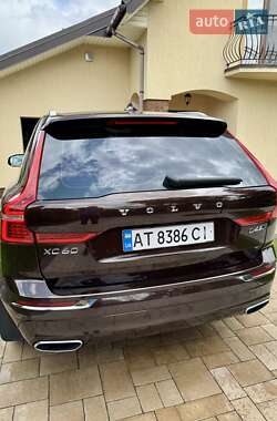 Внедорожник / Кроссовер Volvo XC60 2018 в 