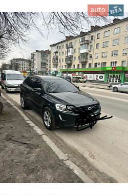 Позашляховик / Кросовер Volvo XC60 2017 в 