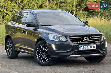 Внедорожник / Кроссовер Volvo XC60 2016 в 