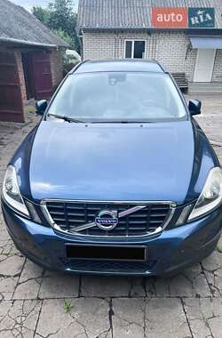 Внедорожник / Кроссовер Volvo XC60 2011 в Владимире