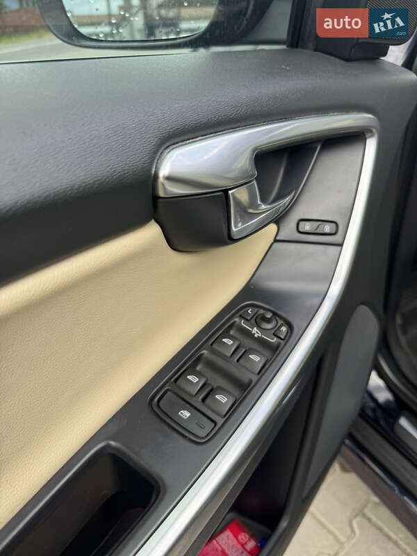 Внедорожник / Кроссовер Volvo XC60 2017 в Снятине фото 18 Внедорожник / Кроссовер Volvo XC60 2017 в Снятине