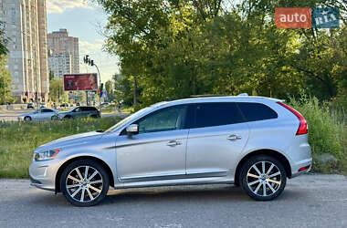 Внедорожник / Кроссовер Volvo XC60 2015 в 