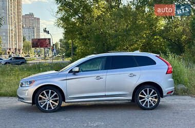 Внедорожник / Кроссовер Volvo XC60 2015 в 