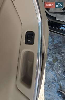 Внедорожник / Кроссовер Volvo XC60 2012 в 