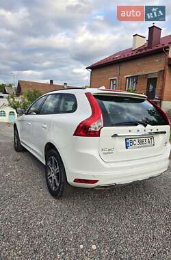 Внедорожник / Кроссовер Volvo XC60 2014 в 