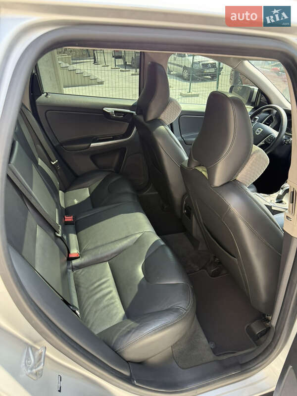 Позашляховик / Кросовер Volvo XC60 2016 в Тернополі