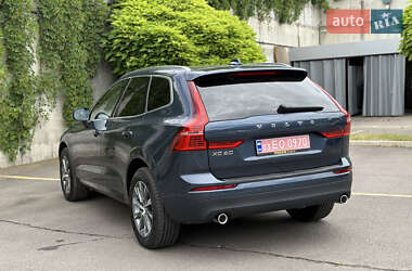 Внедорожник / Кроссовер Volvo XC60 2019 в 