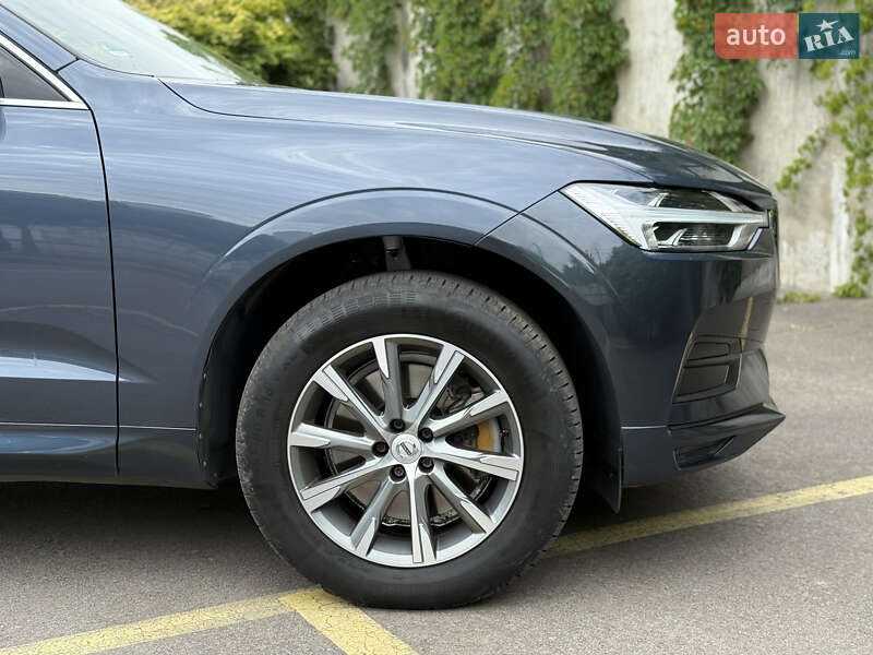 Внедорожник / Кроссовер Volvo XC60 2019 в Ровно
