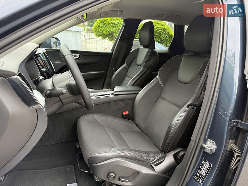 Внедорожник / Кроссовер Volvo XC60 2019 в Ровно