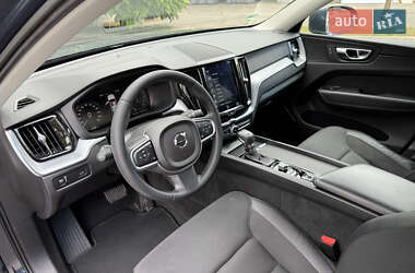 Внедорожник / Кроссовер Volvo XC60 2019 в 