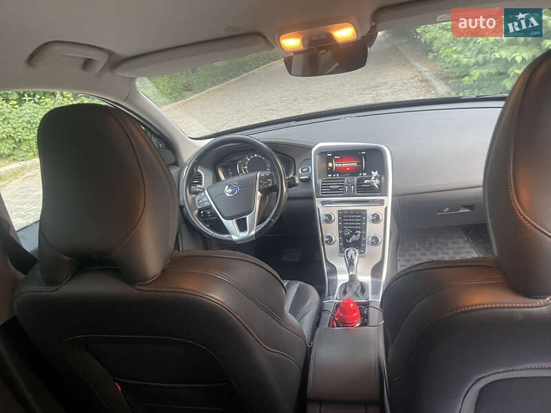 Внедорожник / Кроссовер Volvo XC60 2014 в Черновцах фото 13 Внедорожник / Кроссовер Volvo XC60 2014 в Черновцах