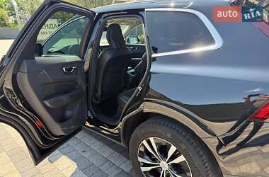 Позашляховик / Кросовер Volvo XC60 2019 в 