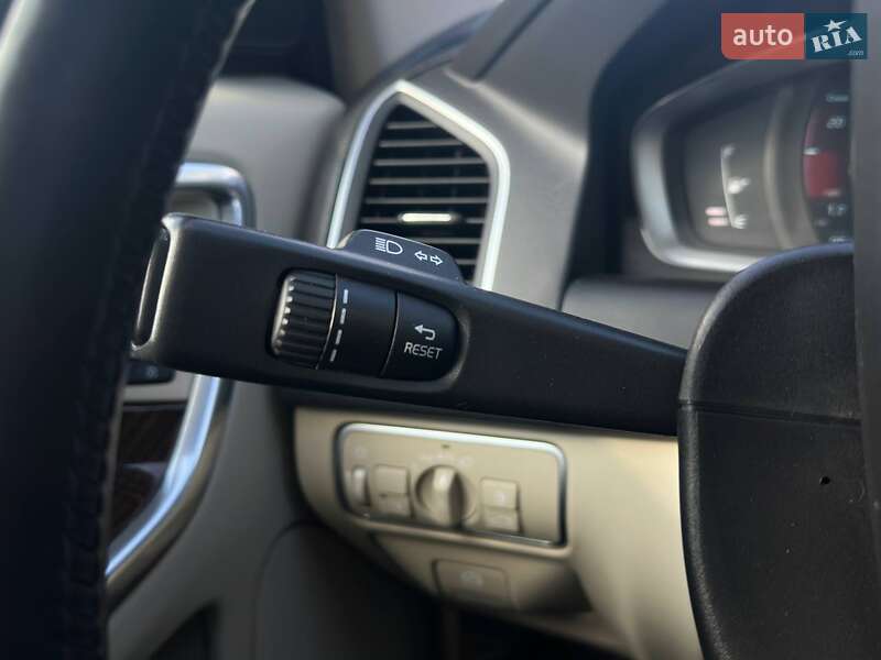 Позашляховик / Кросовер Volvo XC60 2013 в Києві