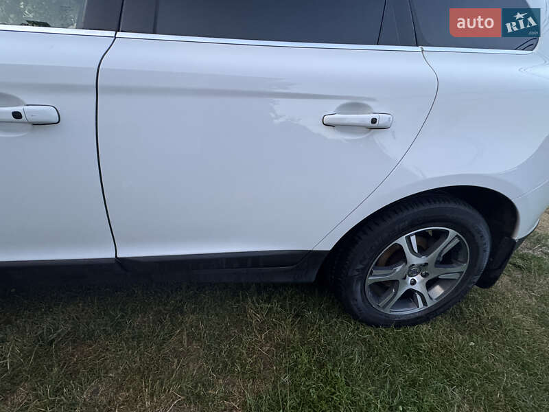Внедорожник / Кроссовер Volvo XC60 2011 в Киеве