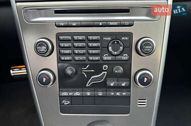 Внедорожник / Кроссовер Volvo XC60 2010 в 