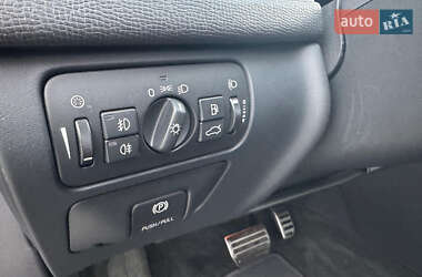 Внедорожник / Кроссовер Volvo XC60 2010 в 