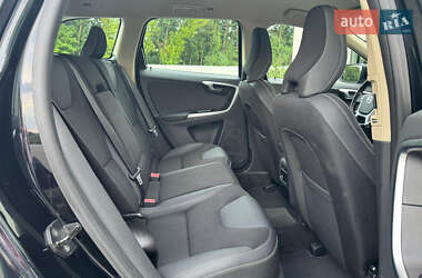Внедорожник / Кроссовер Volvo XC60 2010 в 